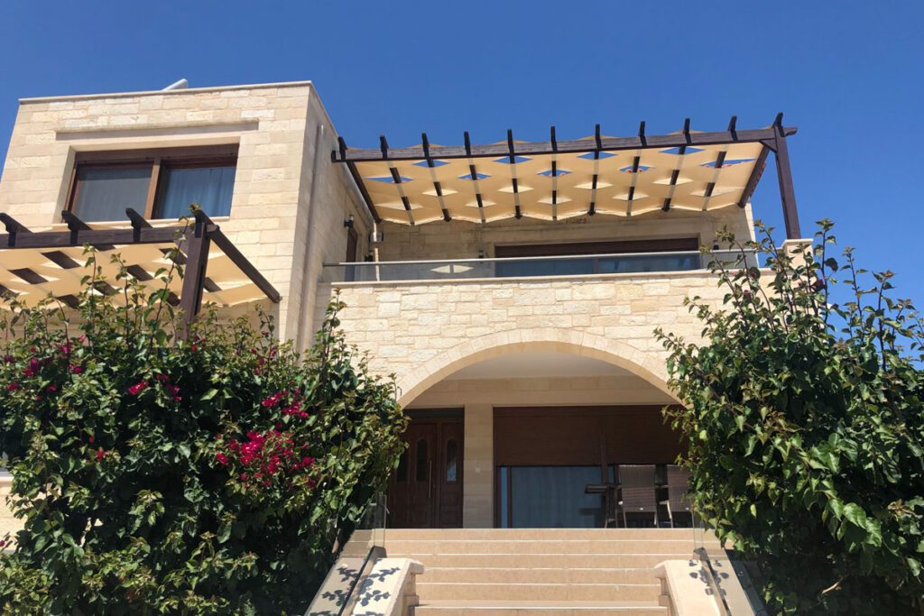 Rental Villas in Chania by day